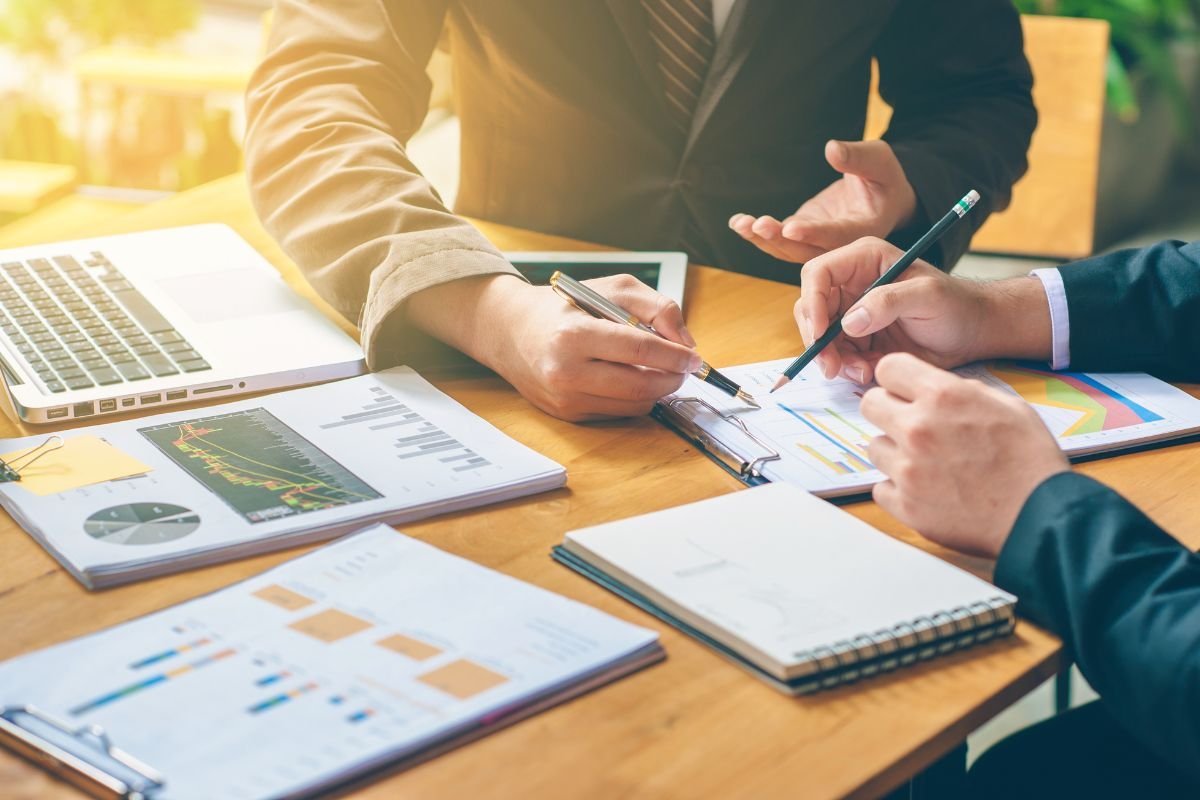 Management Vs Strategy Consulting. 2 Best Ways | CIO Women Magazine