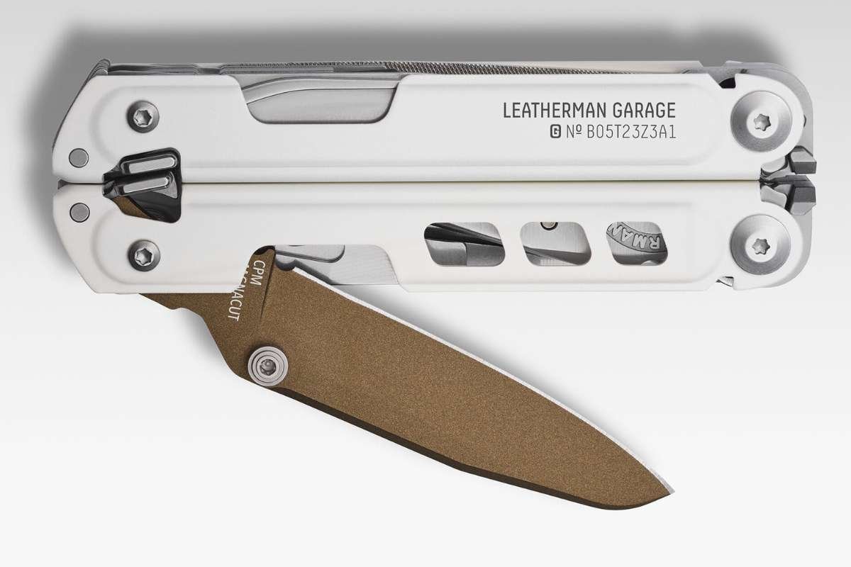 Best 15 Portable Tech Gadgets You Need in 2024 | CIO Women Magazine