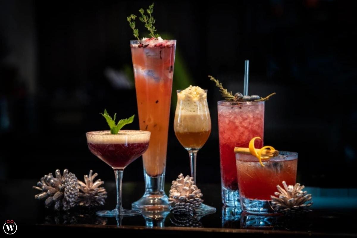 Best 9 Creative Office Christmas Party Themes | CIO Women Magazine