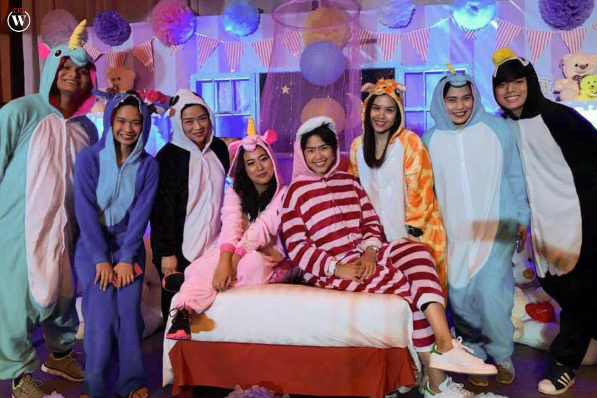 Best 9 Creative Office Christmas Party Themes | CIO Women Magazine