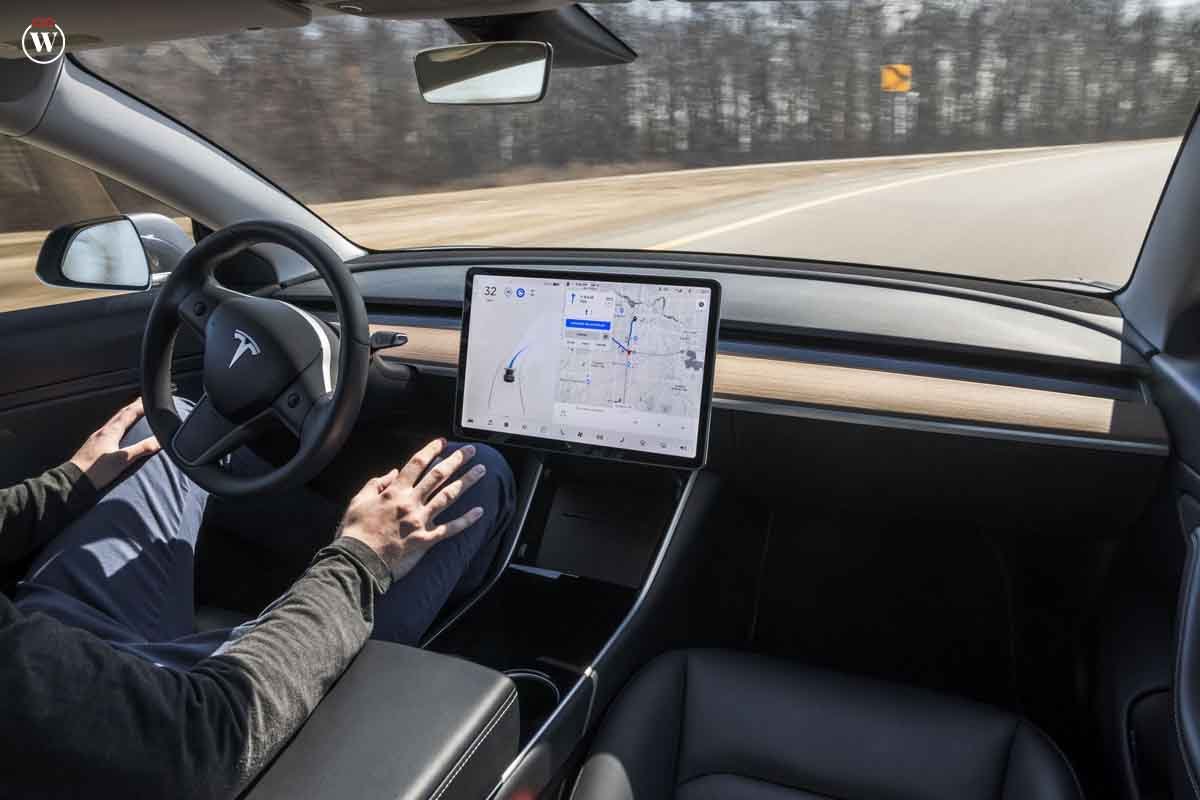 The Best 11 coolest features of the Tesla Model S | CIO Women Magazine
