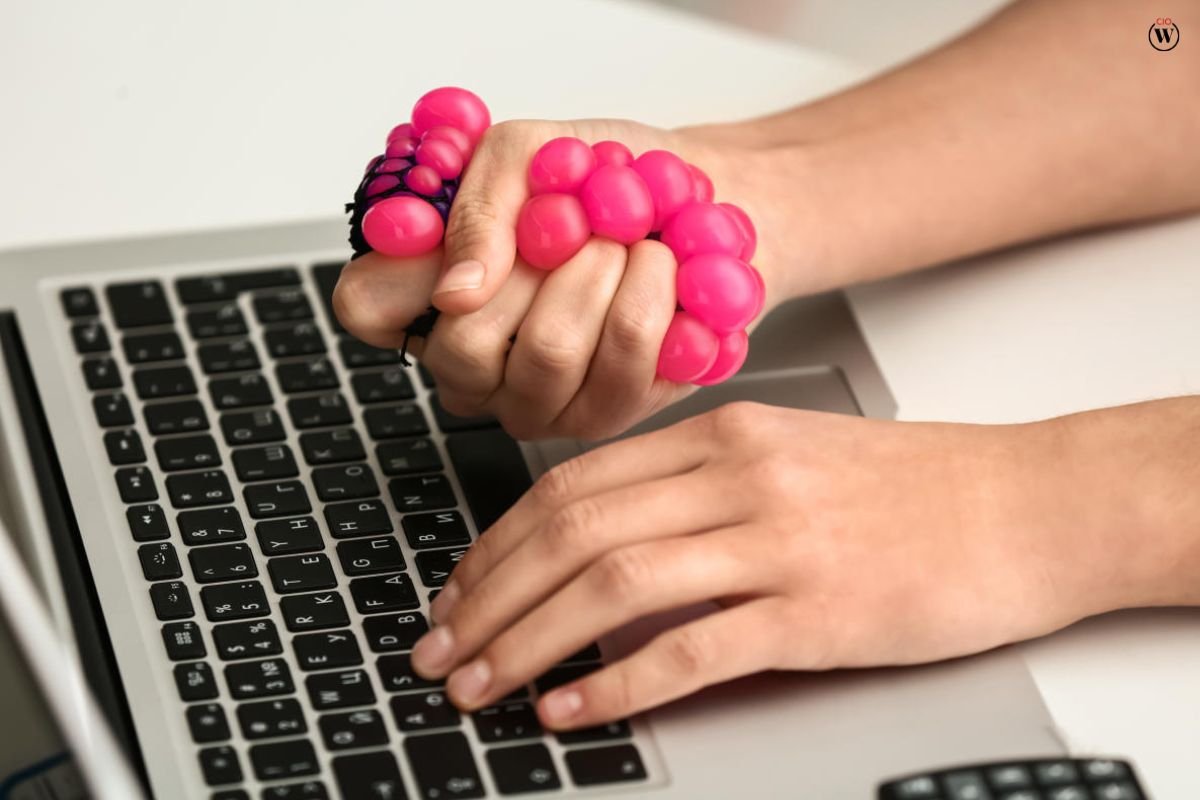 Top 12 Best New Year Corporate Gift Ideas for Clients | CIO Women Magazine