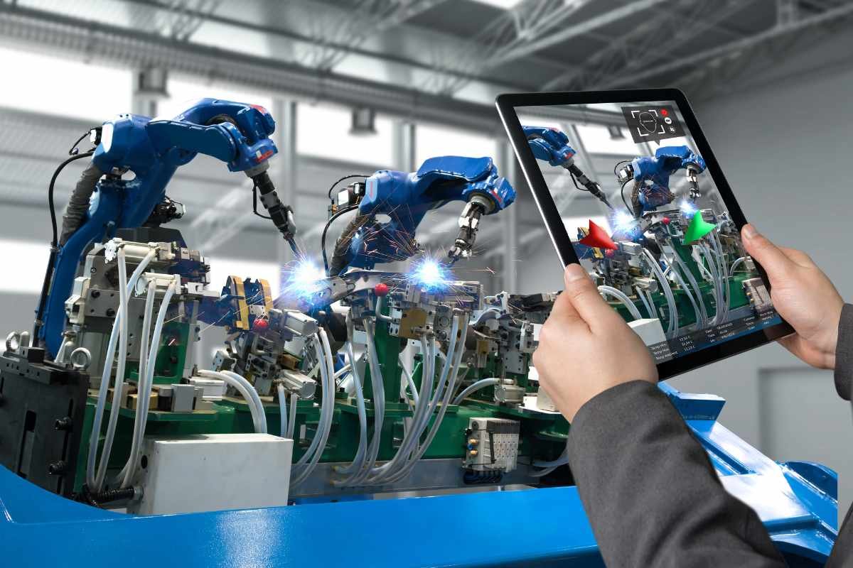 11 Challenges in Smart Manufacturing