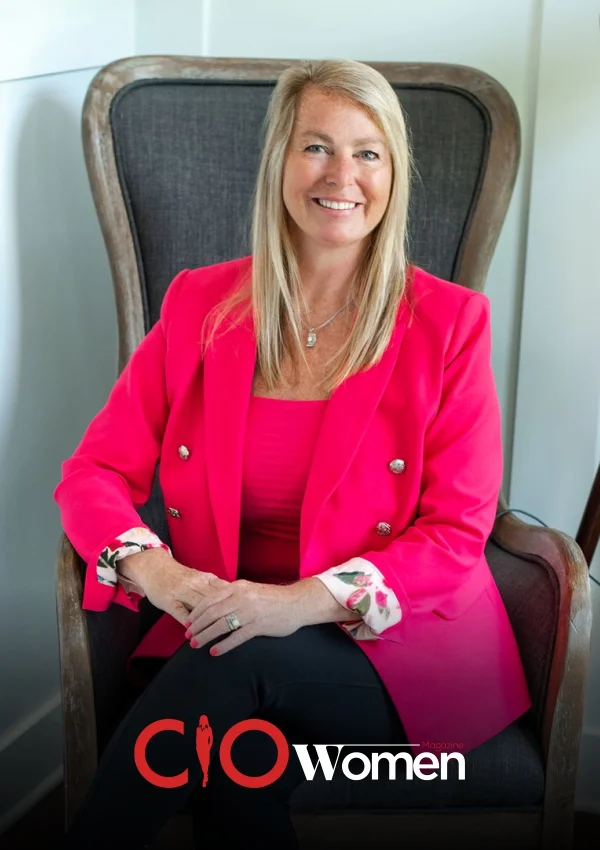 Natalie VanOyen - Empowering the Real Estate | RE/MAX Classic | CIO Women Magazine