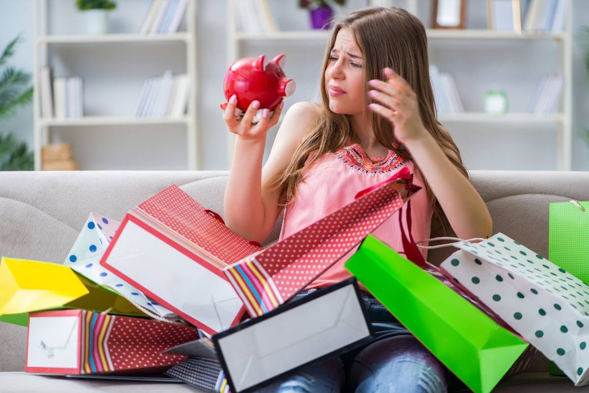 3 Tips to Overcome Financial Problems | CIO Women Magazine