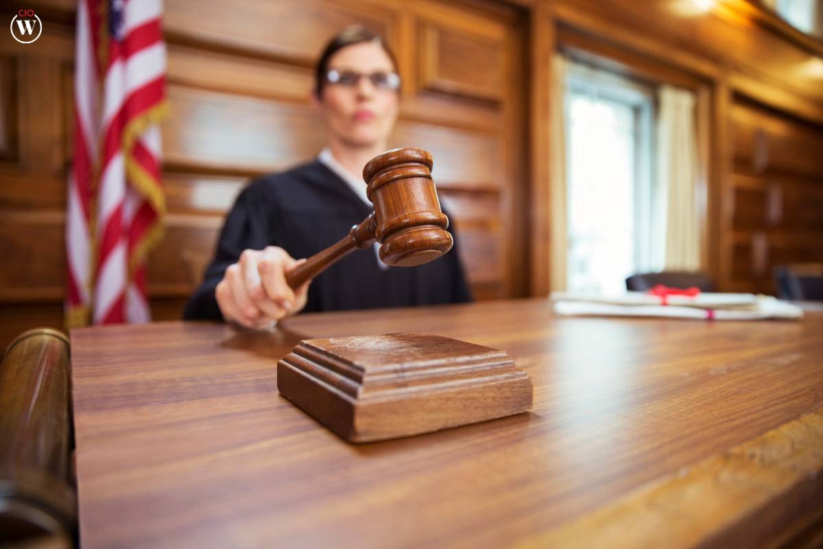 Ethical Decision Making: Navigating the Moral Maze | CIO Women Magazine