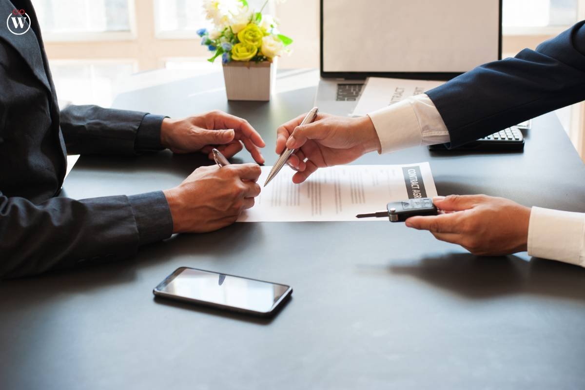 How to Negotiate Salary as a Woman and Break the Glass Ceiling? | CIO Women Magazine
