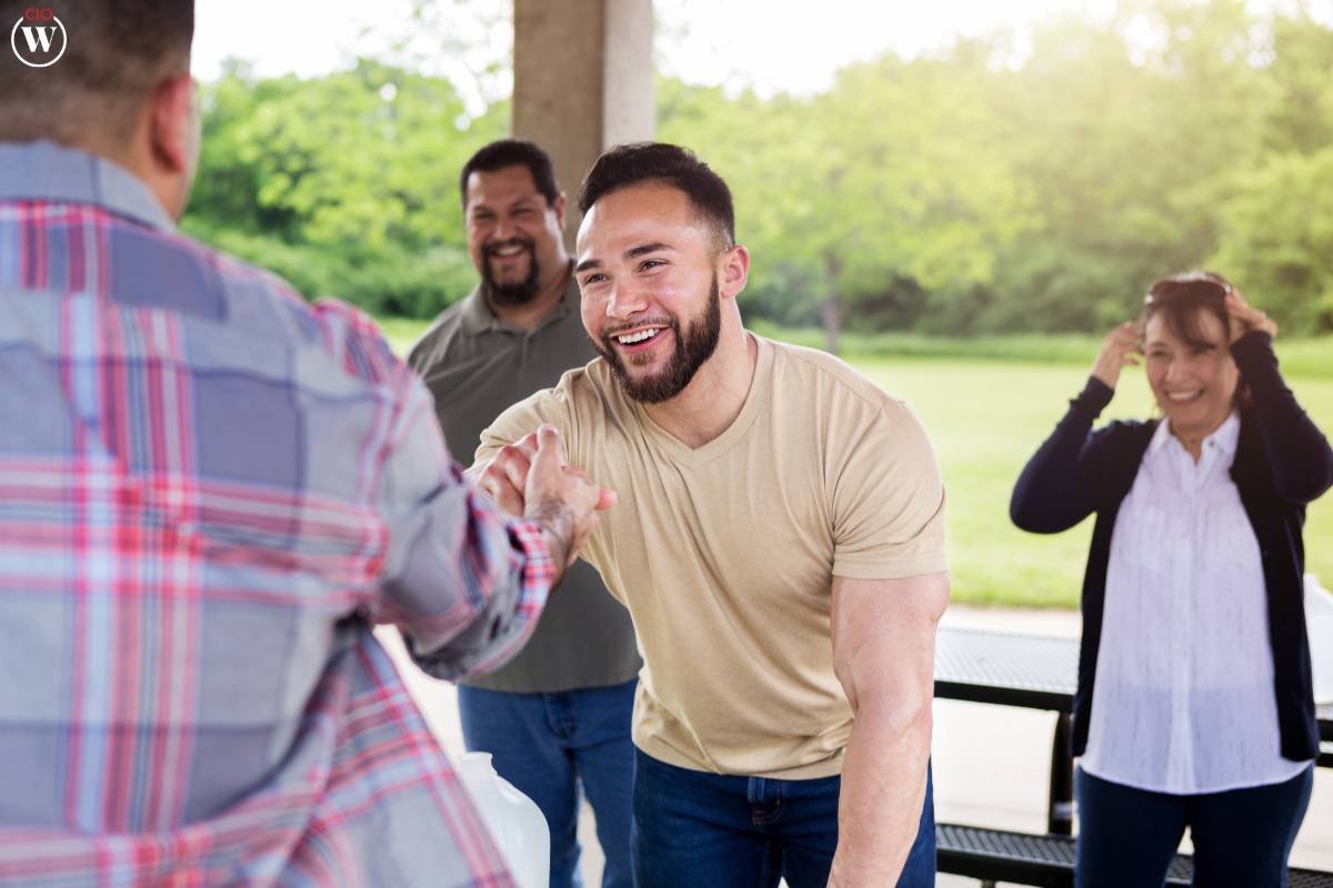 7 Best Tips for Making Friends in a New Country | CIO Women Magazine