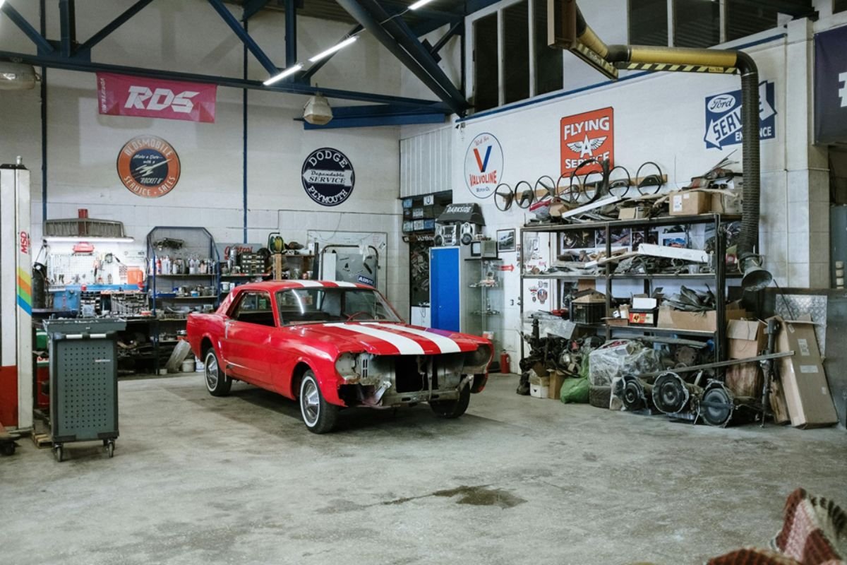 Reasons Why Your Garage is a Mess – And How to Fix It? 