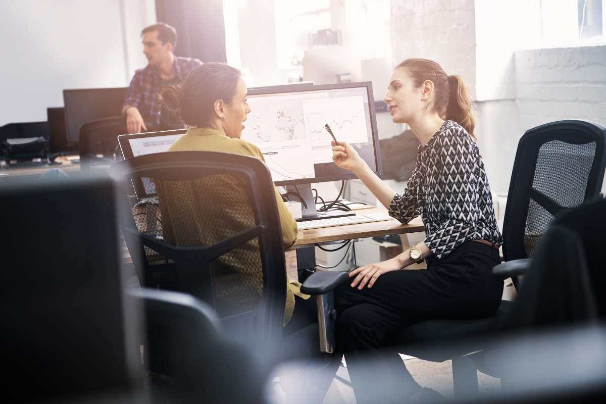 5 Steps for How to Build Relationships at Work | CIO Women Magazine 