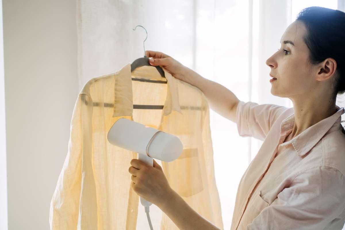 15 Travel Accessories for Women | CIO Women Magazine 