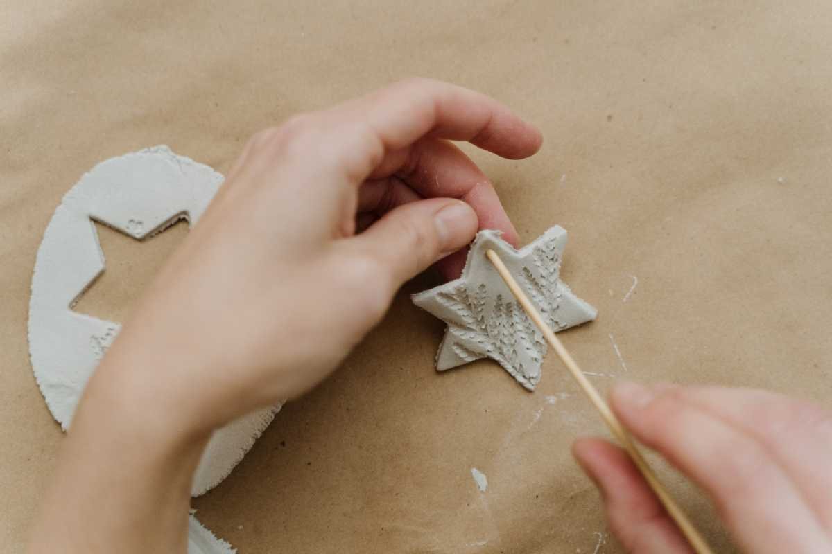 52 DIY Christmas Ornament Ideas That Are Easy to Make | CIO Women Magazine 