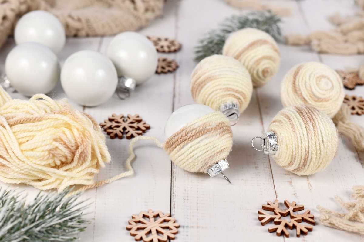 52 DIY Christmas Ornament Ideas That Are Easy to Make | CIO Women Magazine 