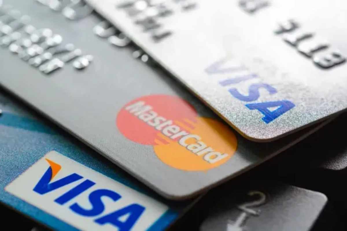 Visa and MasterCard: Which Credit Card is Right for You? | CIO Women Magazine