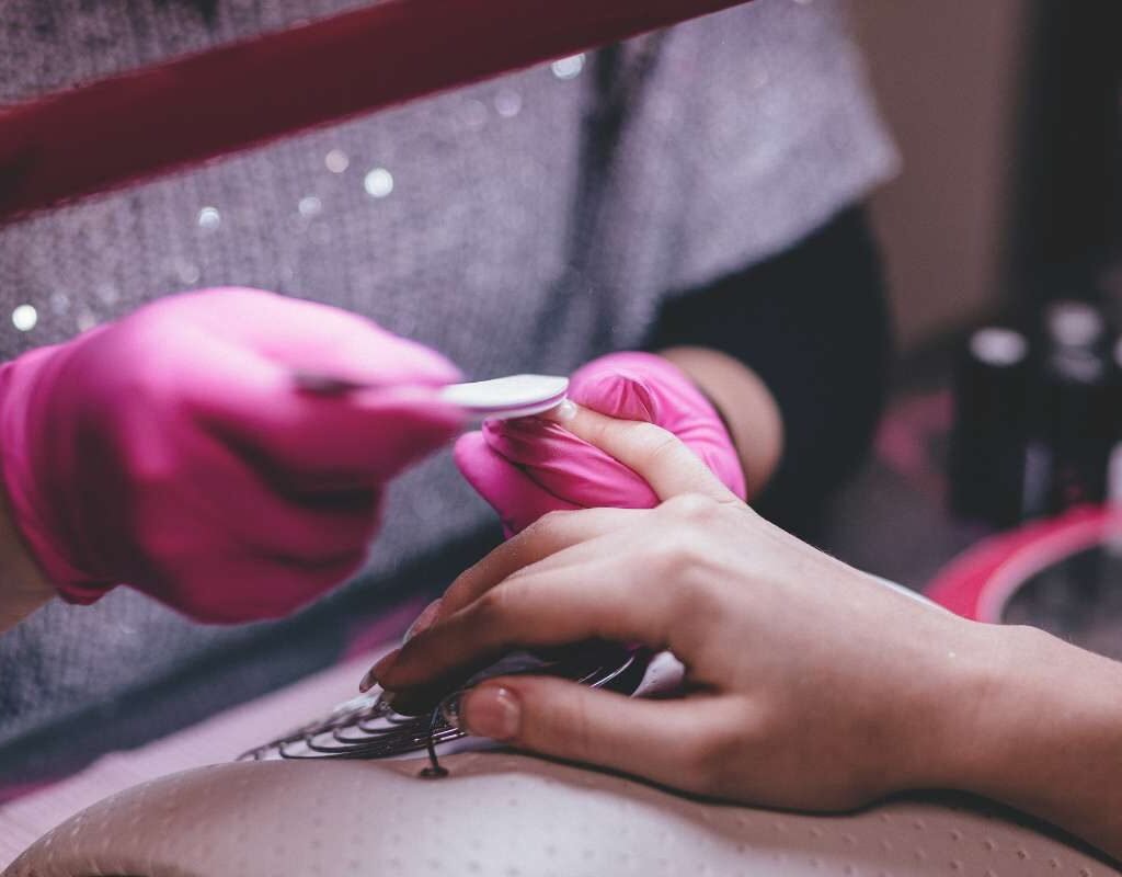 How to Take Care of Nails Naturally? (Tips and Tricks) | CIO Women Magazine