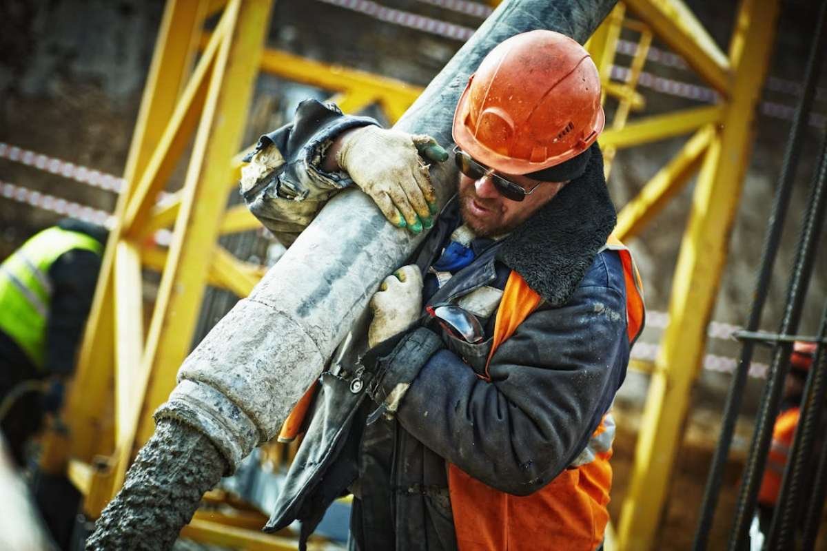 Keeping the Surrounding Area Safe During Construction: Three Critical Factors
