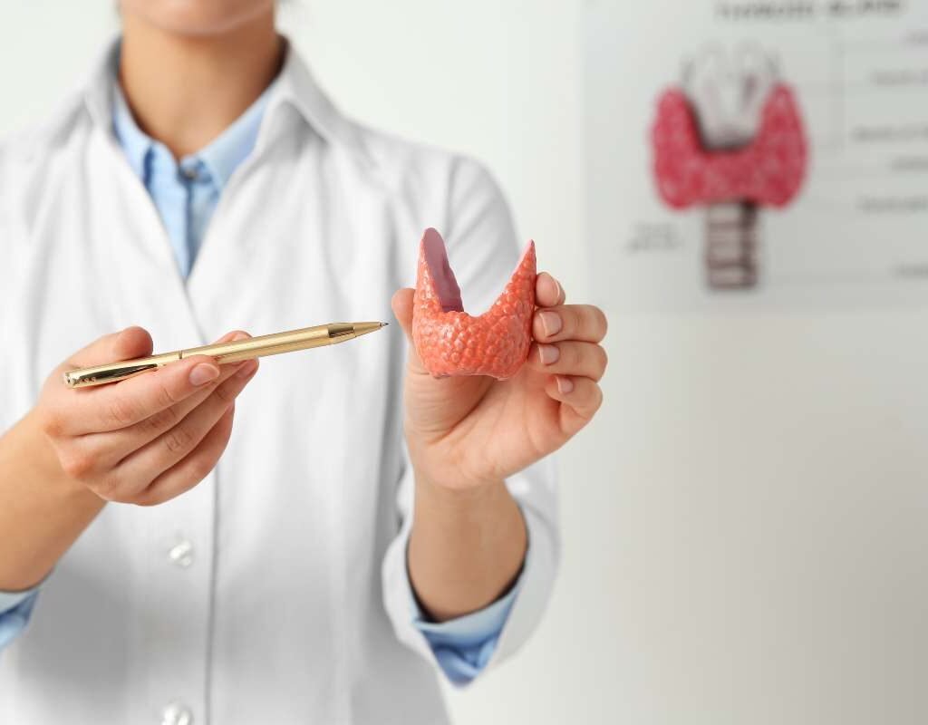 How to Control Thyroid in Females: A Comprehensive Guide | CIO Women Magazine