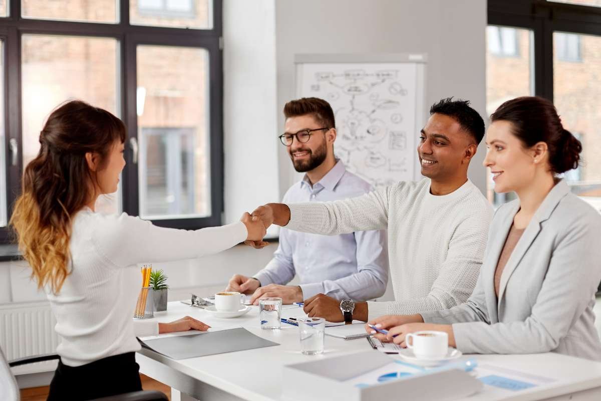 Expand Your Business Beyond Solopreneurship: 12 Effective Ways | CIO Women Magazine
