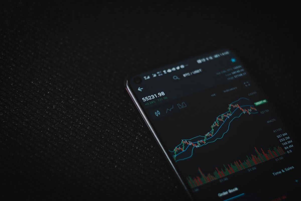 The Easiest Ways to Understand and Monitor Your Crypto Portfolio | CIO Women Magazine