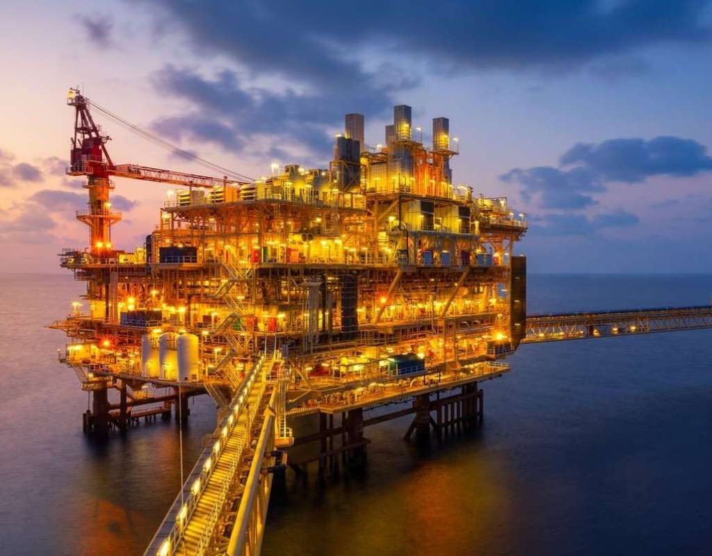 Largest Oil Producing Countries: Global Leaders in Crude Oil Production | CIO Women Magazine