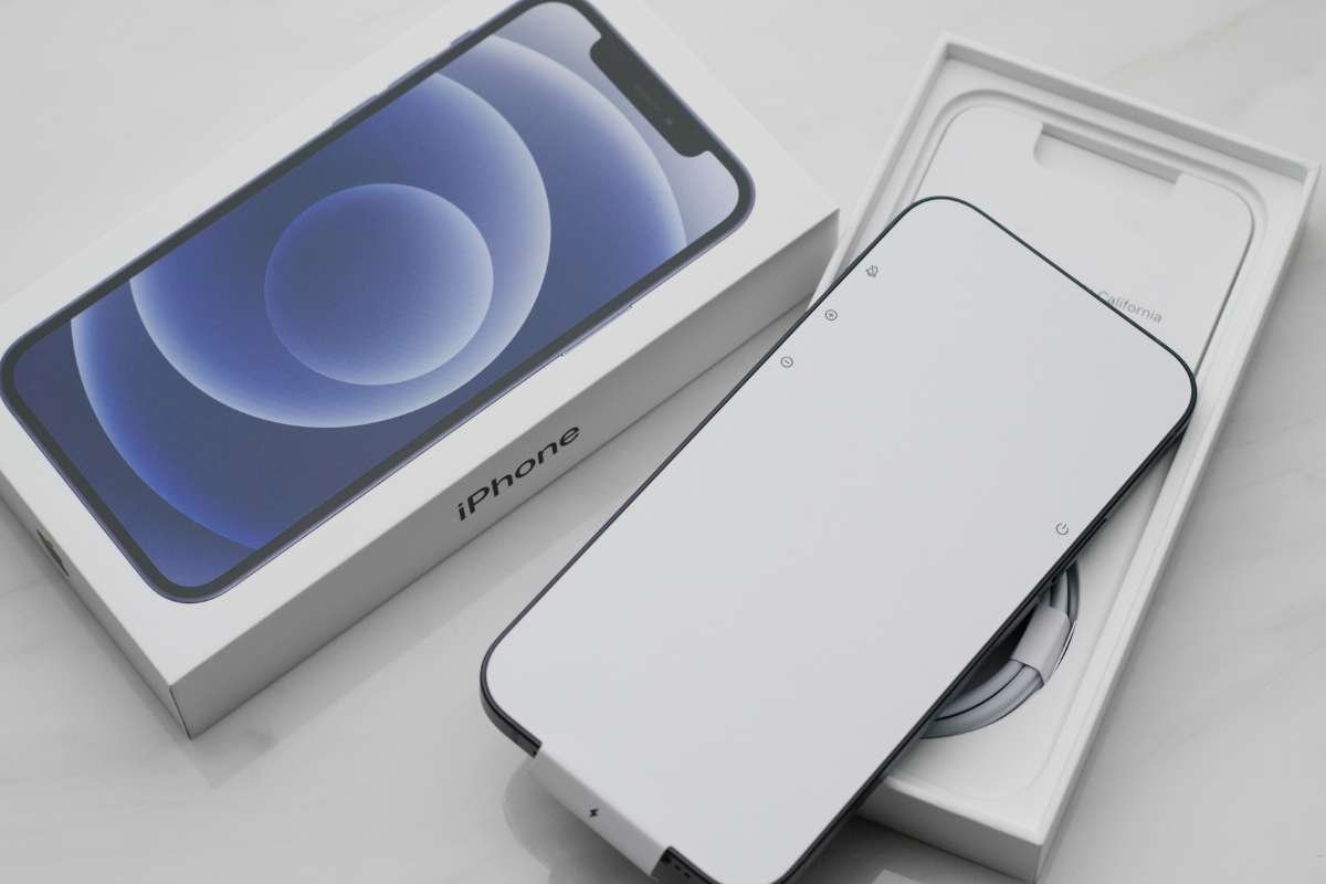 Shipping Tech Gadgets: Packaging Tips for Businesses and Individuals | CIO Women Magazine