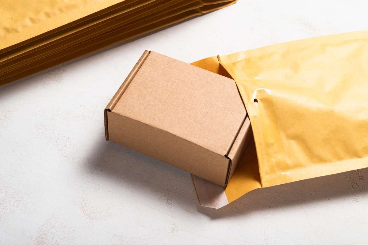 Shipping Tech Gadgets: Packaging Tips for Businesses and Individuals | CIO Women Magazine