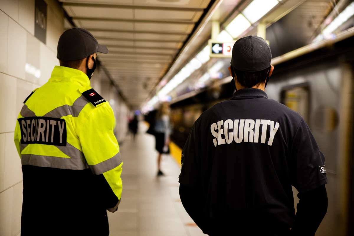 How to Handle Conflict Resolution Among Security Guards? | CIO Women Magazine