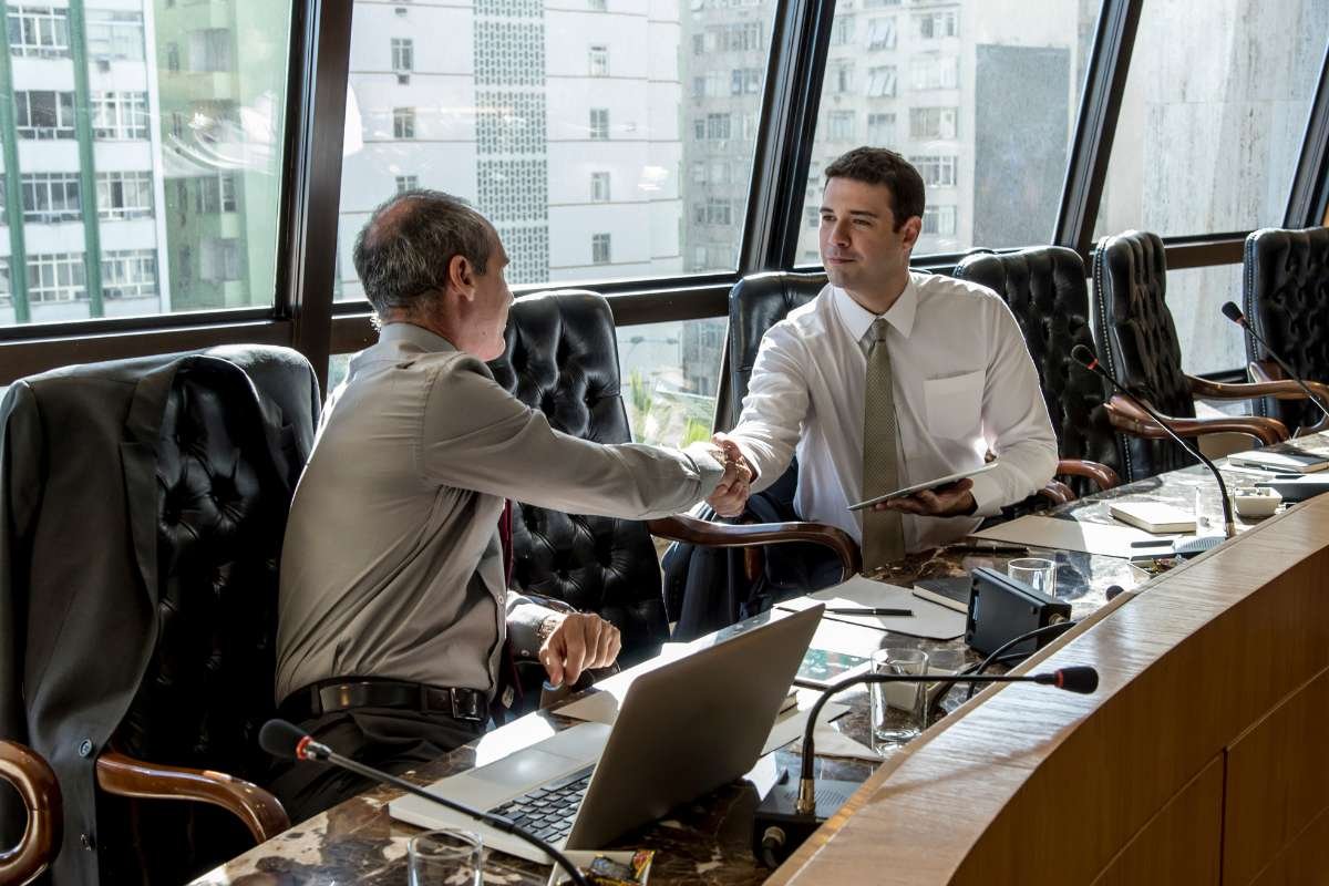Relationship | 5 Factors to Consider When Choosing a New Supplier | CIO Women Magazine