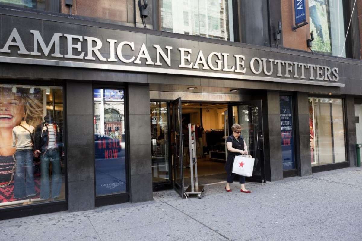 American Eagle Reports Q4 Earnings: Key Insights and Market Performance
