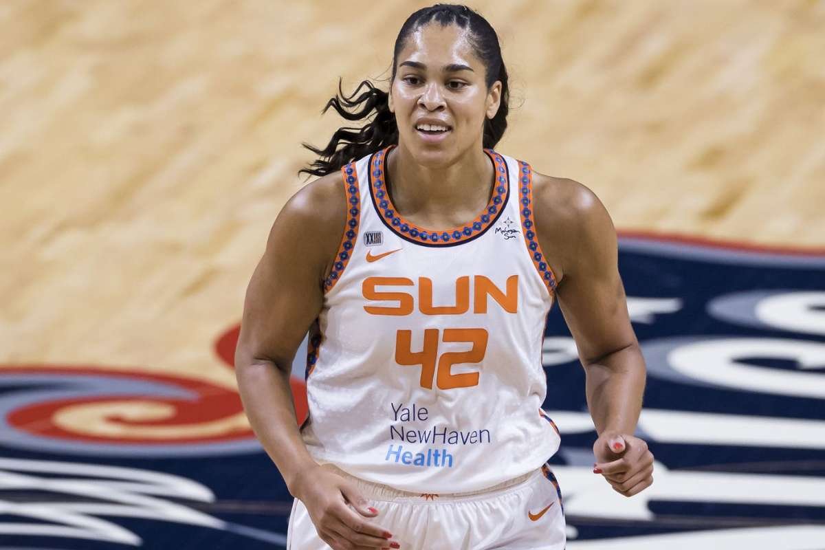 The Highest Paid WNBA Player, You Don’t Know About! | CIO Women Magazine