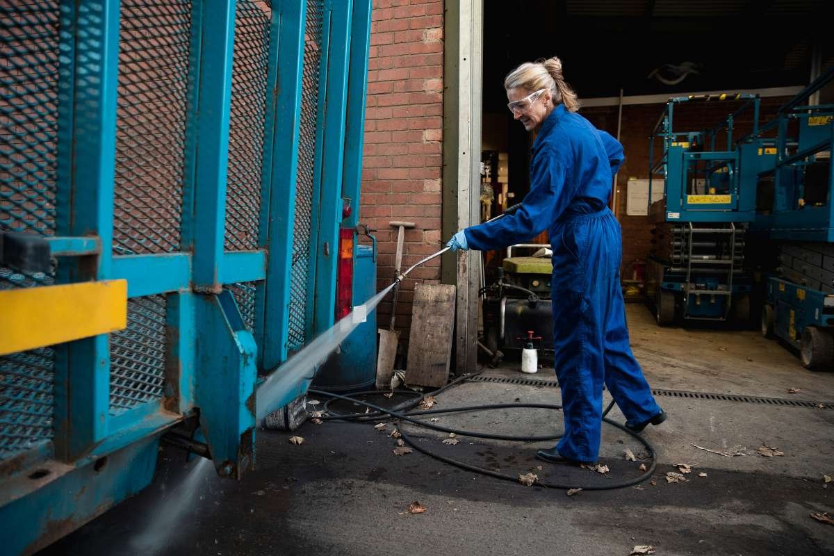 How To Sustain Factory Cleaning Standards? | CIO Women Magazine