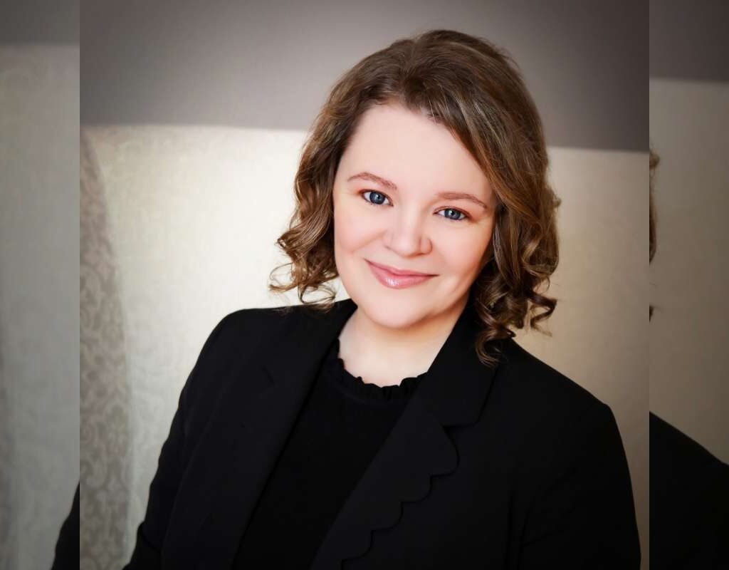 35 Inspirational Top Women CEOs Leading the Corporate World | CIO Women Magazine