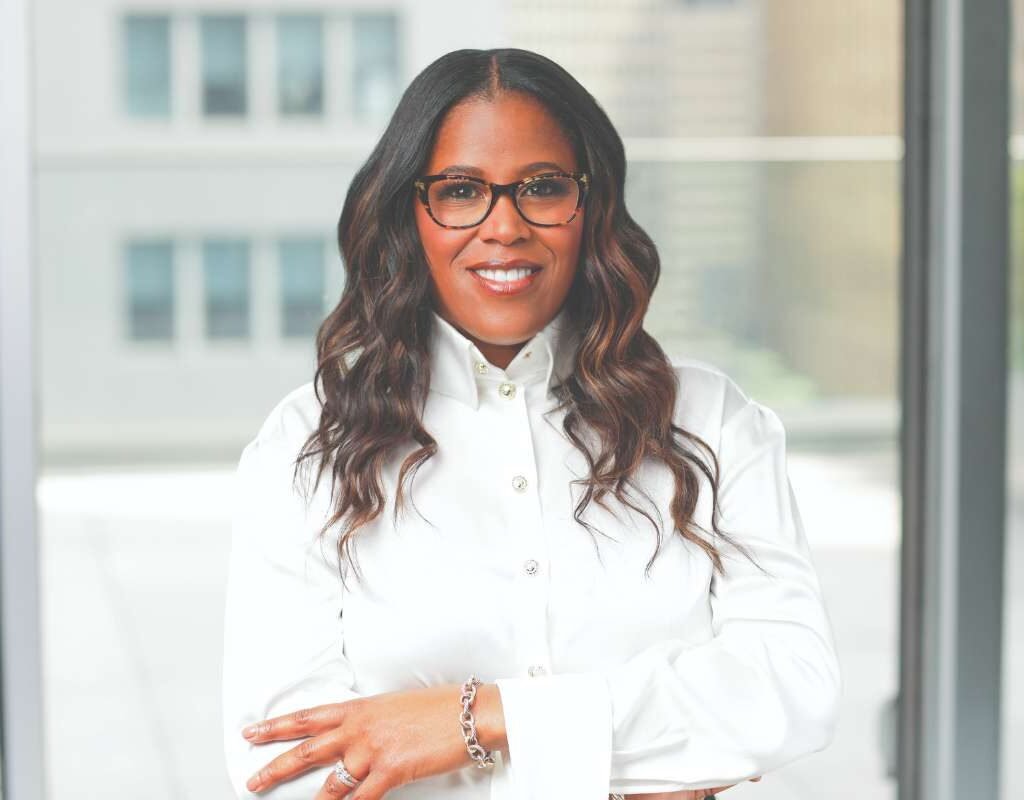 35 Inspirational Top Women CEOs Leading the Corporate World | CIO Women Magazine