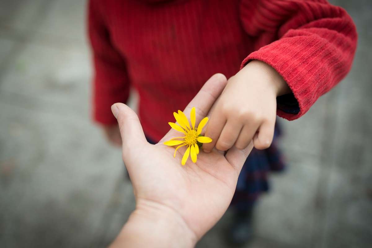 Why We Should Celebrate The People Who Give Back? | CIO Women Magazine