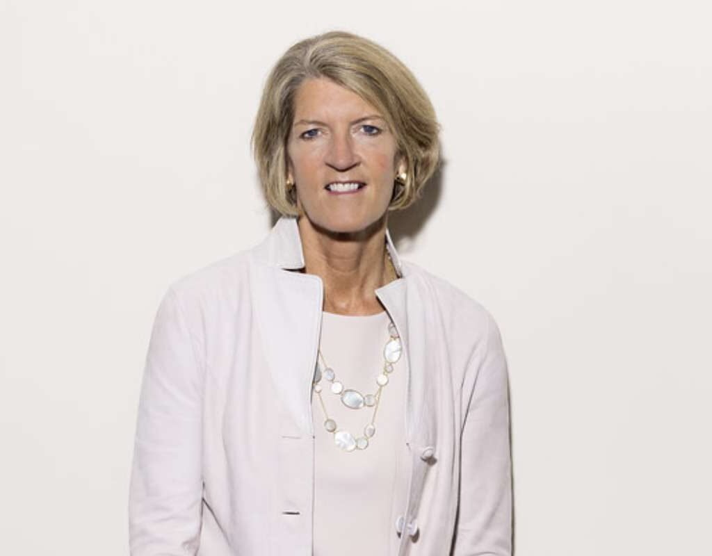 35 Inspirational Top Women CEOs Leading the Corporate World | CIO Women Magazine