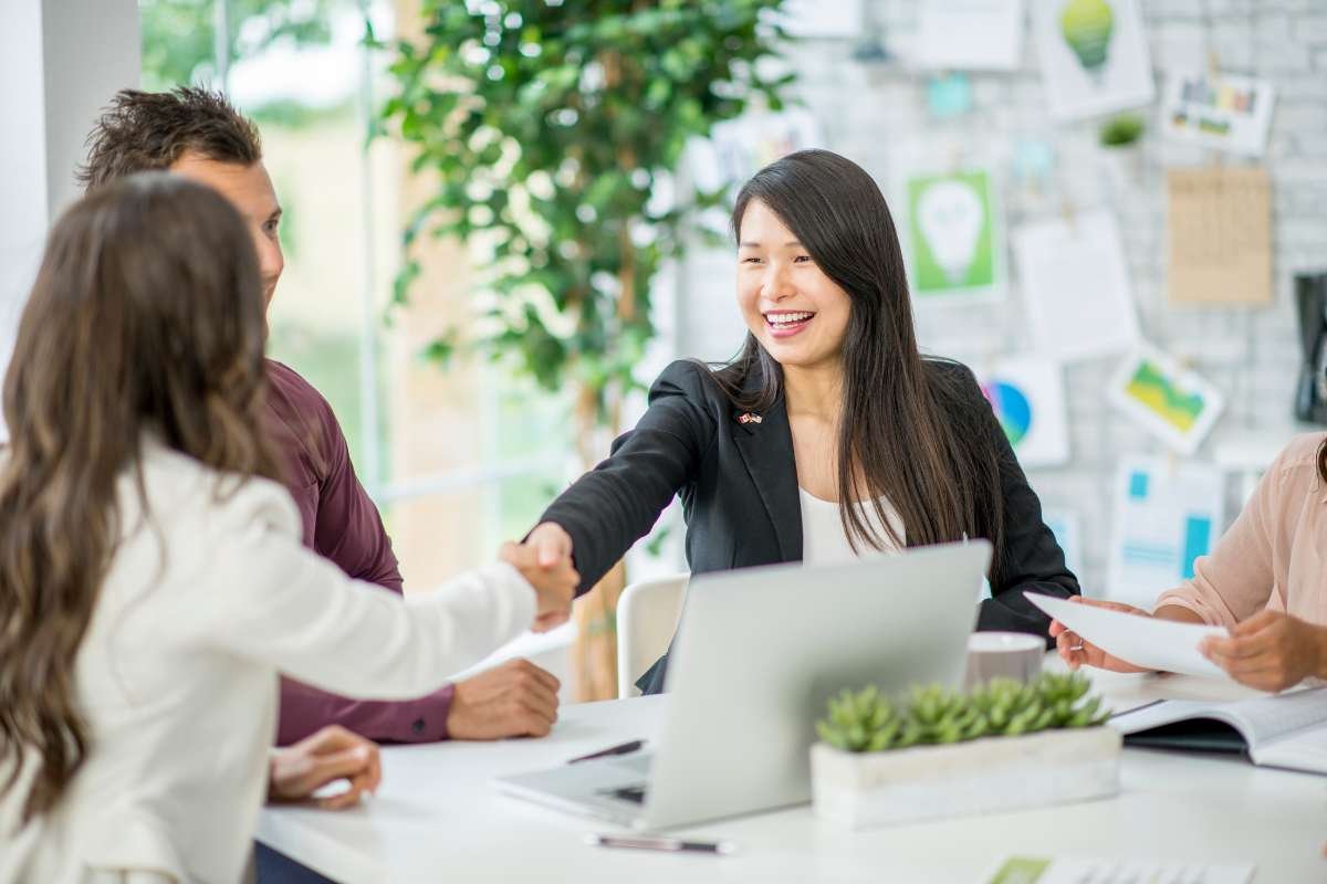 How to Succeed When Dealing With Business-to-Business Clients? | CIO Women Magazine
