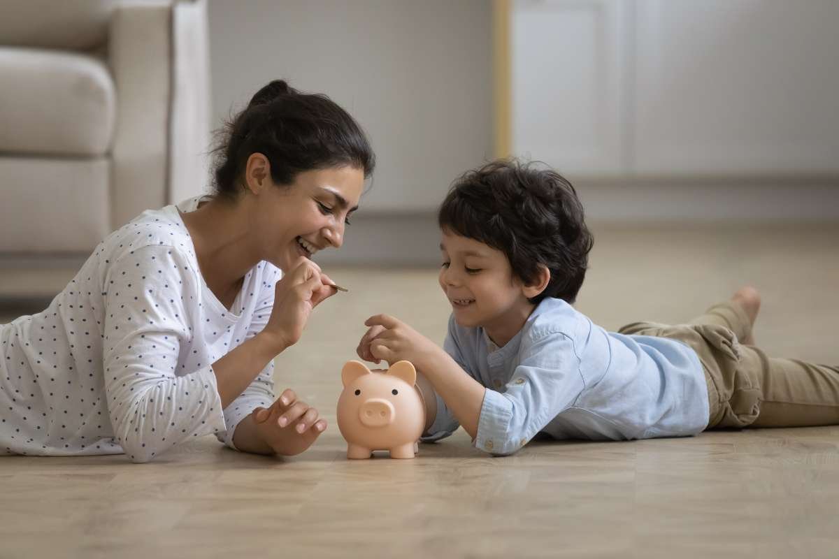 7 Smart Ways for Saving for a Rainy Day on a Budget | CIO Women Magazine