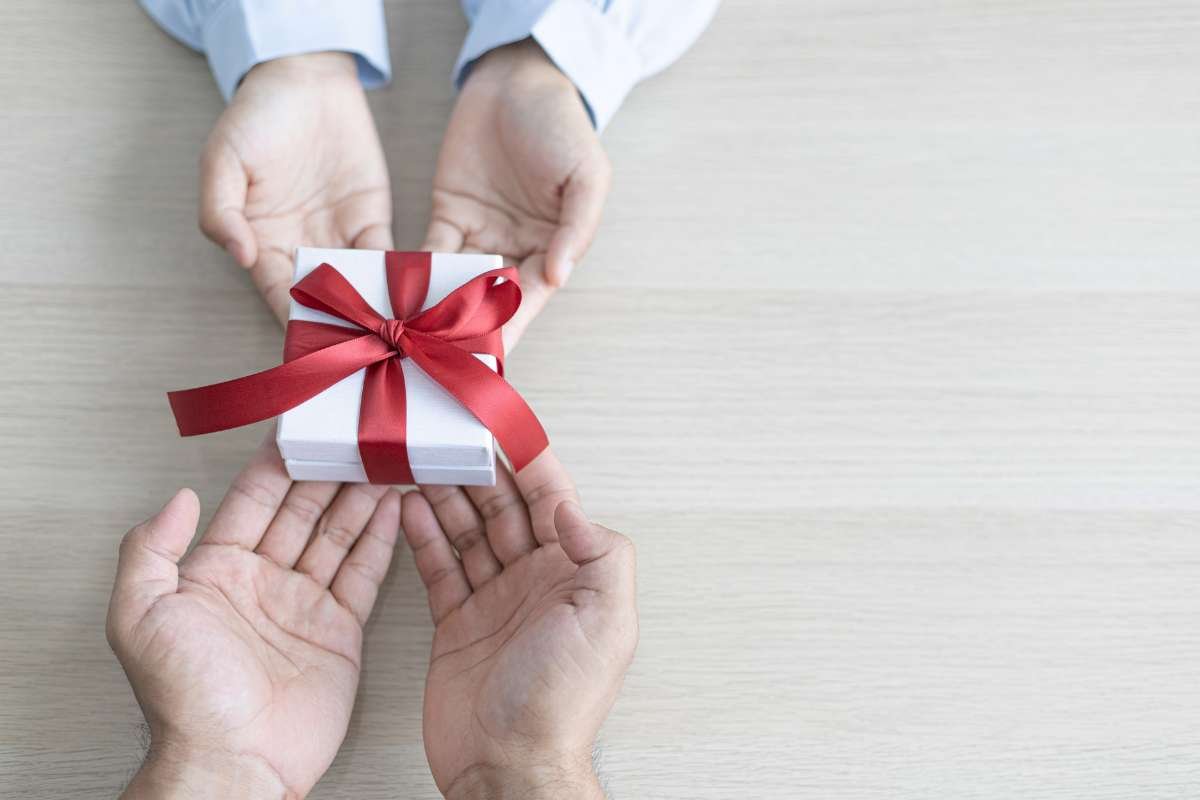 How to Spend Money Wisely Once You're Wealthy: Complete Guide | CIO Women Magazine