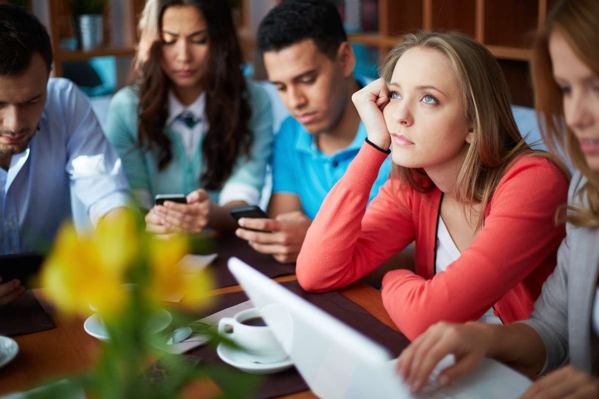 Live Chat Or Chatbot: Which Is Better For Your Website? | CIO Women Magazine
