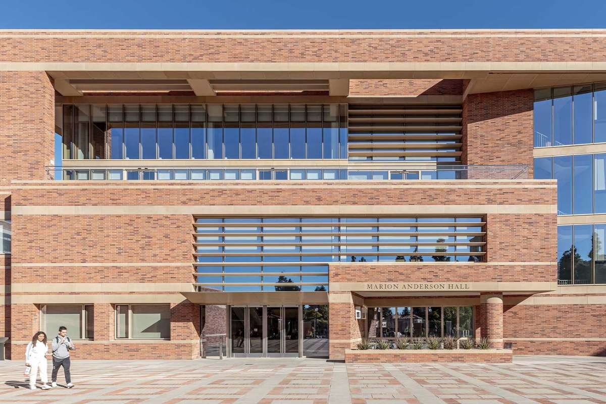 Best Business Schools in California: A Gateway to Entrepreneurial Success | CIO Women Magazine