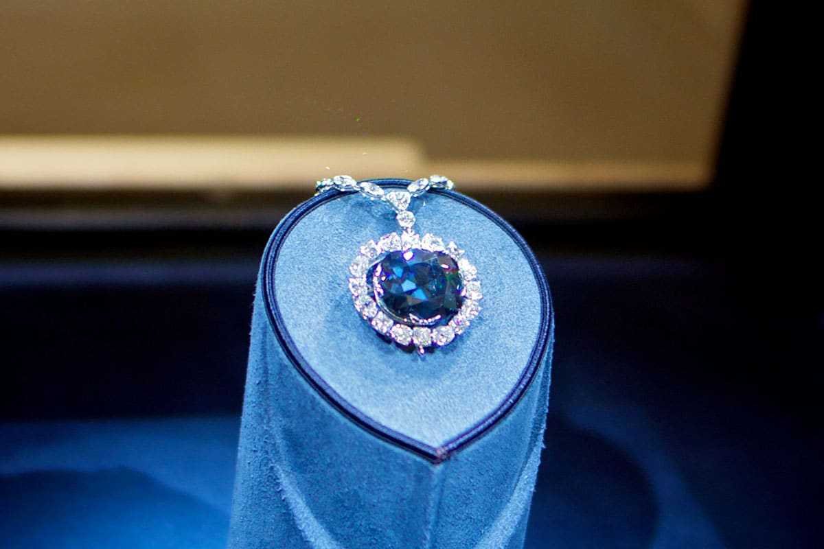 Most Expensive Jewelry in the World: Ultimate Luxury Guide | CIO Women Magazine