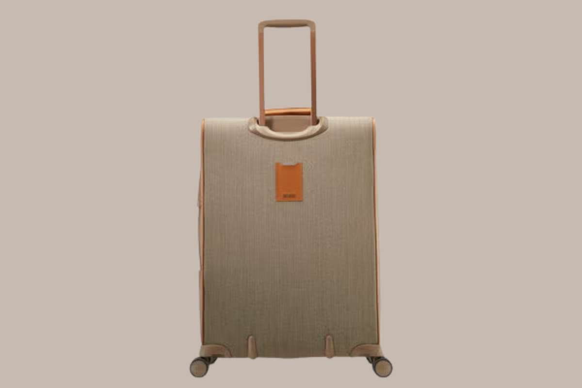 Tired of Bad Bags? The Best Luggage Brands for Women Who Travel Smart | CIO Women Magazine CIO Women Magazine
