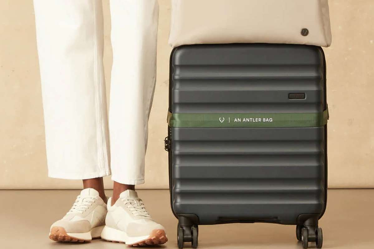 Tired of Bad Bags? The Best Luggage Brands for Women Who Travel Smart | CIO Women Magazine CIO Women Magazine