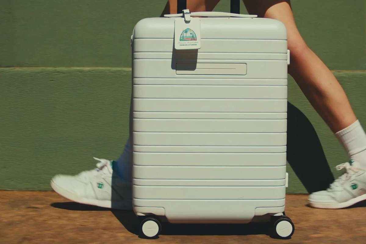 Tired of Bad Bags? The Best Luggage Brands for Women Who Travel Smart | CIO Women Magazine CIO Women Magazine