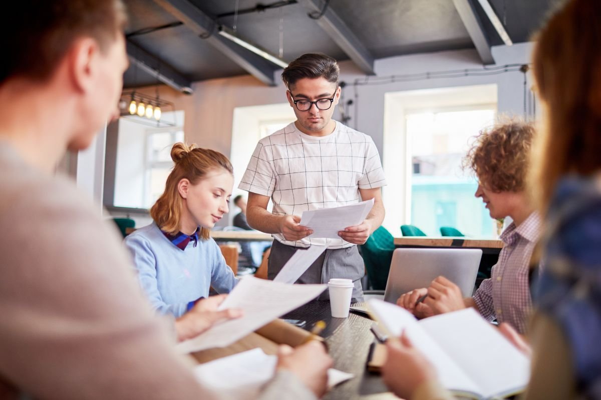 How To Effectively Work With Freelancers? | CIO Women Magazine