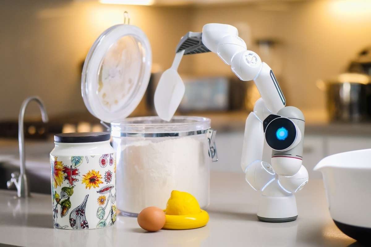 Robot Assistants in Daily Life: Present and Future | CIO Women Magazine