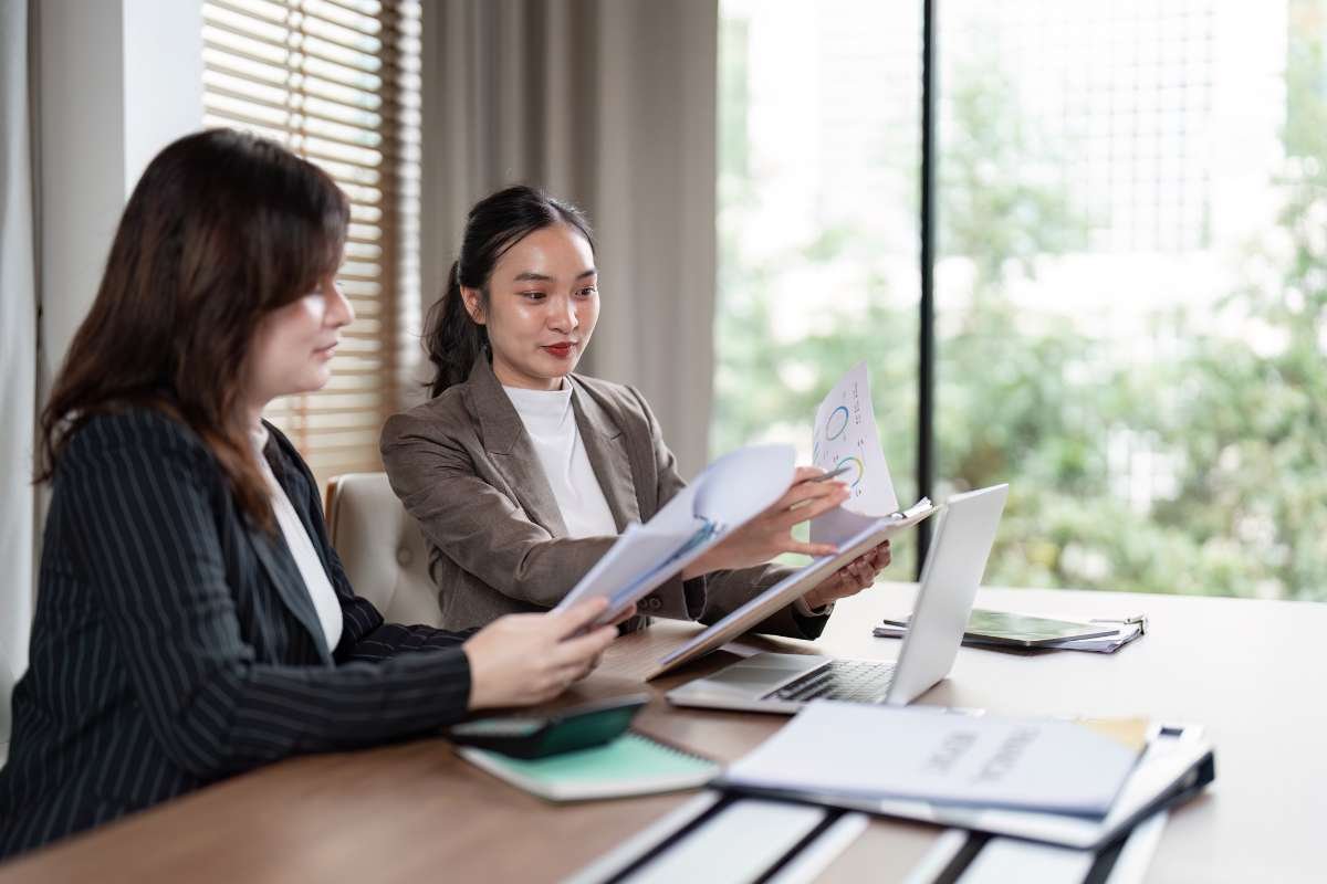 Data-Driven E-commerce: How Women Win Online with Smart Tools | CIO Women Magazine