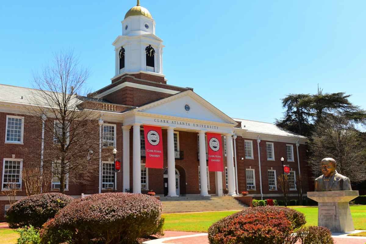 Avoid These 20 Worst Colleges in America for Women | CIO Women Magazine
