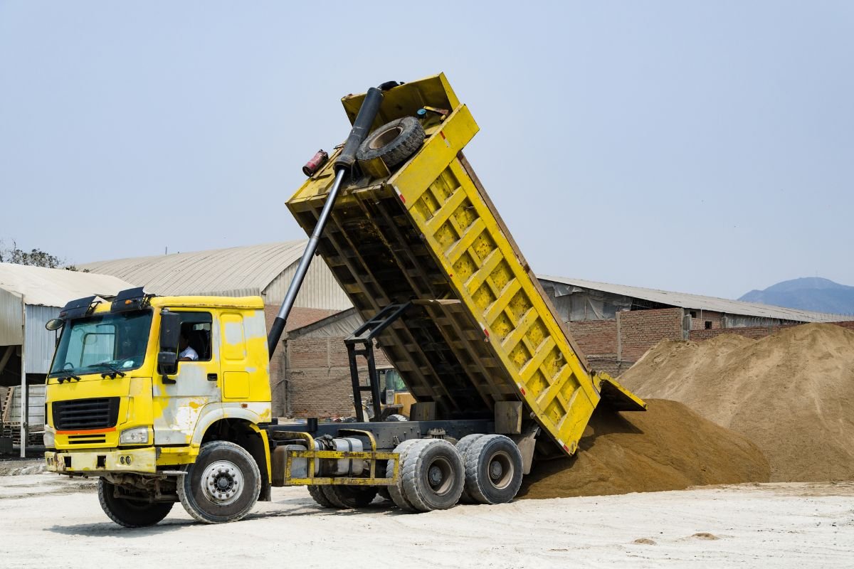 Types of Trailers: How To Choose The Right Trailer For Your Needs? | CIO Women Magazine