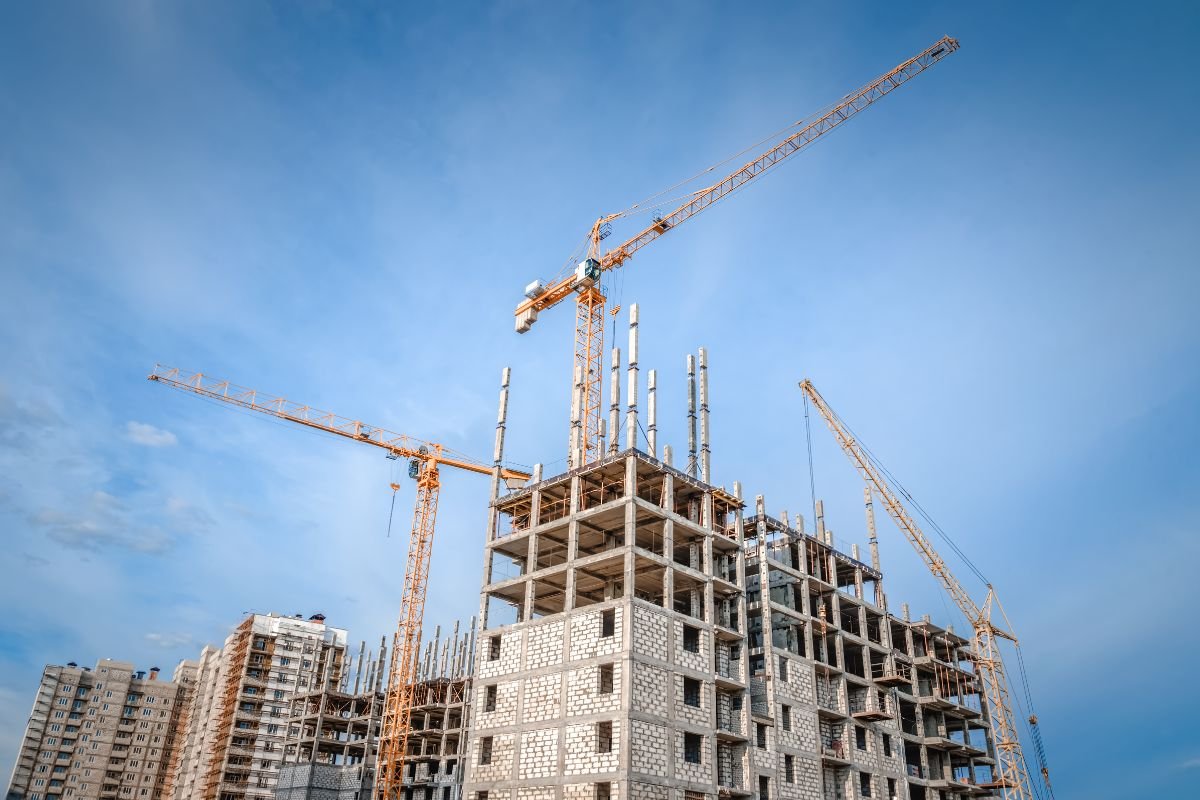 20 Biggest Construction Companies in the US Shaping the Future Today | CIO Women Magazine